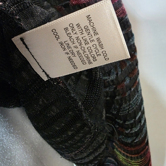 Christopher And Banks Red Black Jacket Boho Carpet 90s Jacket Size Small - Picture 6 of 7